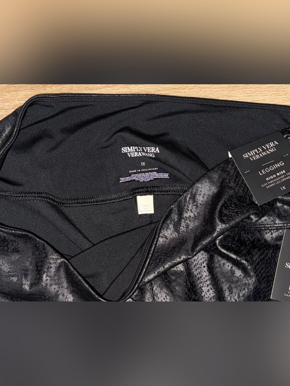 NWT SIMPLY VERA VERA WANG High-Rise Leggings. Size 1X. - Picture 6 of 6